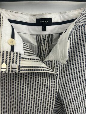 Super cute navy & off white pants